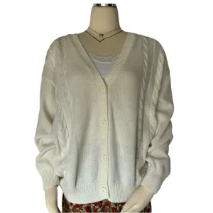 Cute Vintage White Knit Cardigan