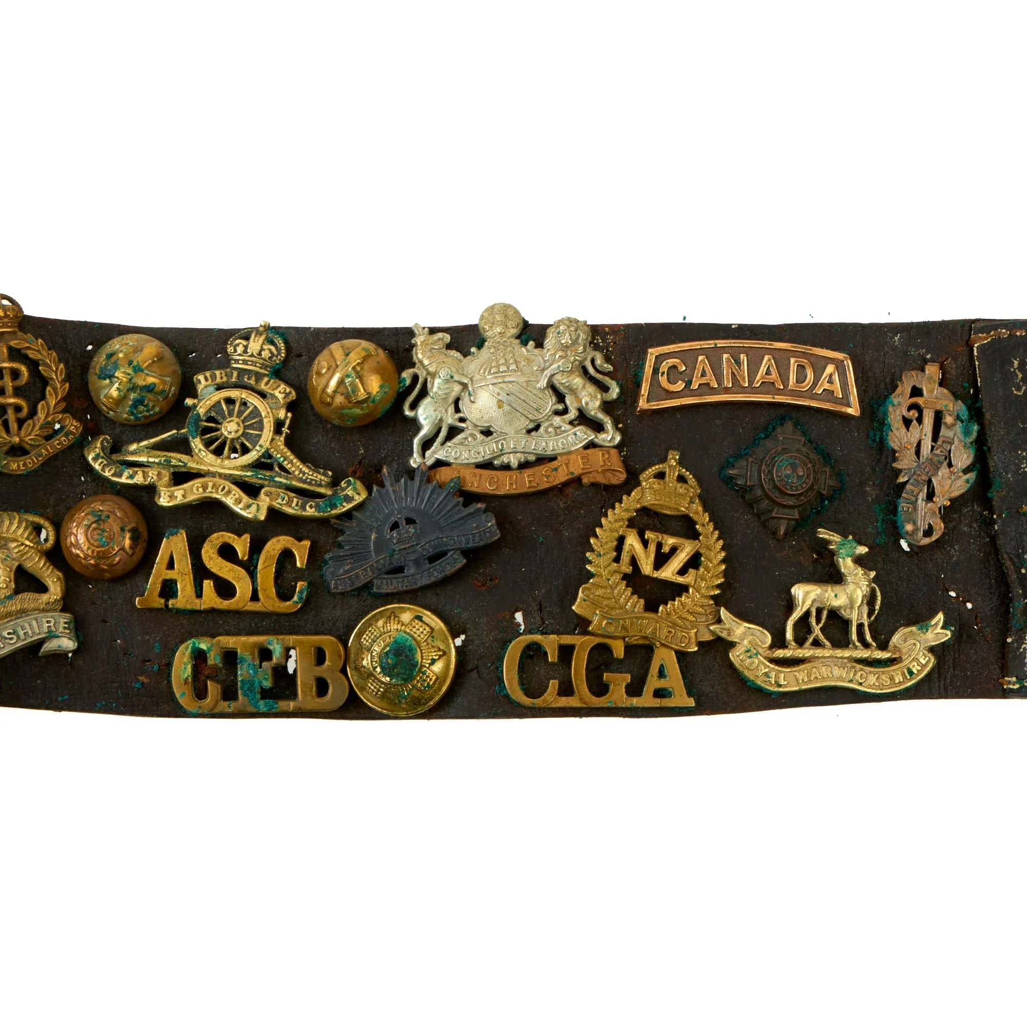 Original Australian WWI Souvenir Hate Belt With 50 Attached Items