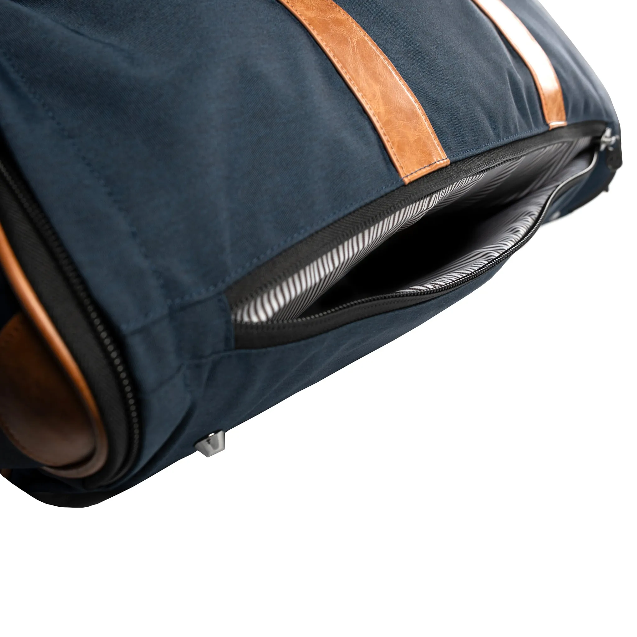 PKG Rosedale 41L Garment duffel bag